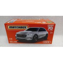 Audi E-Tron sähköauto, valkoinen