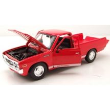 Datsun 620 pickup punainen