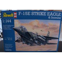F-15E Strike Eagle &bombs Mittakaava 1/144 Muovirakennussarja