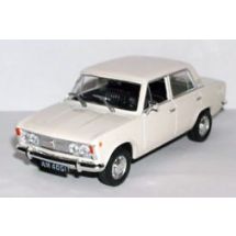 Fiat 125 P vm. 1967, valkoinen