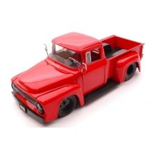 Ford F100 pickup, 1956 punainen