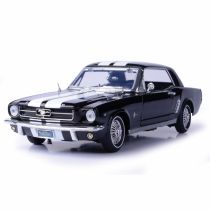 Ford Mustang 1964 ja puoli musta
