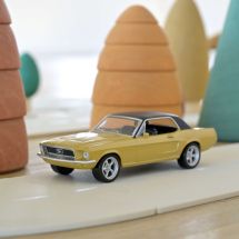 Ford Mustang coupe, 1968, kulta