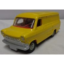 Ford  Transit keltainen