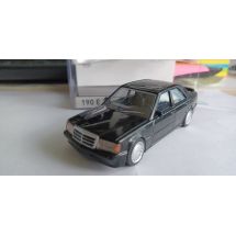 Mercedes 190e 2. 3-16, W201, musta