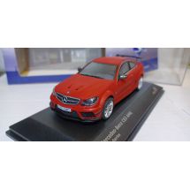 Mercedes Benz C-Class C63 6,3 V8AMG, 2012, punainen