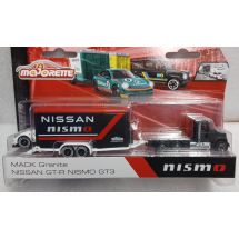 Nissan GT/R Nismo GT3, Mack ja traileri