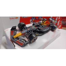 Red Bull Racing F1 RB18 Scuderia team