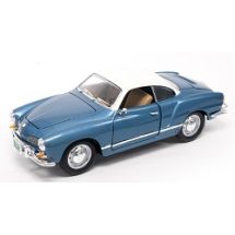 Volkswagen Karmann-Ghia, vm. 1966, sininen