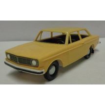 Volvo 142 keltainen muoviauto