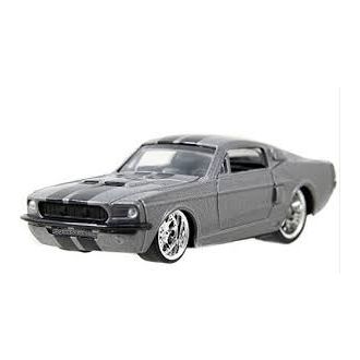 Ford Shelby GT500 1967 harmaa