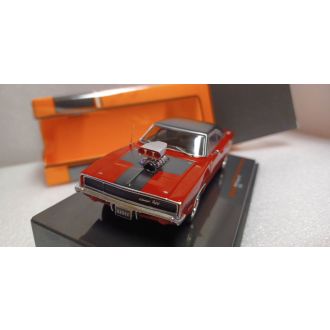 Dodge Charger R/T puna musta