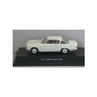 Fiat 2300 Coupe vm. 1961, valkoinen