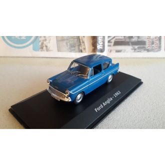Ford Anglia 105 E, sininen