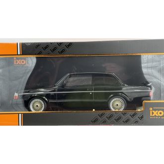 Volvo 240 Turbo 1983 "custom" musta