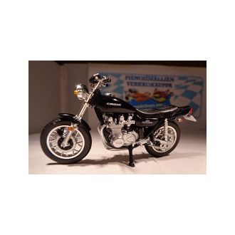 Kawasaki 900 Z I shonan, musta
