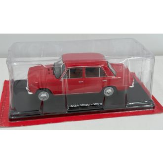Lada 1200 -1970 punainen