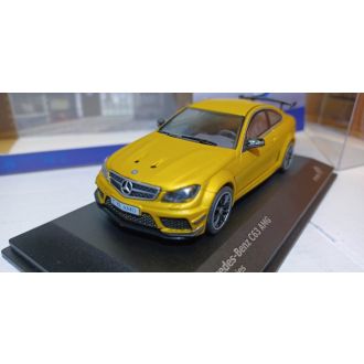 Mercedes Benz C-Class C63 6,3 V8AMG, 2012, kulta