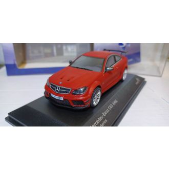 Mercedes Benz C-Class C63 6,3 V8AMG, 2012, punainen