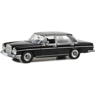 Mercedes-Benz 280 SEL 4.5 (W108) - Rocky IV, 1972, musta