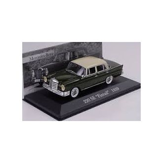 Mercedes-Benz 220 SE, vm. 1959 , w111, vihreä