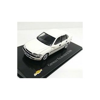 Opel "Chevrolet" Vectra 2.2 GLS 1998 valkoinen