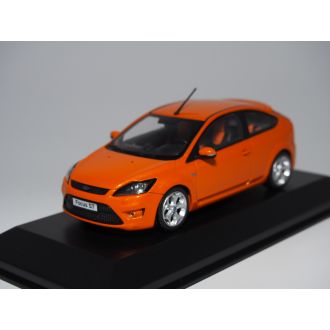 Ford Focus ST, oranssi