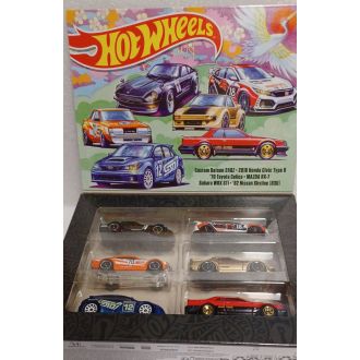 Setti, erilaisia Japanilaisia autoja 5 kpl. Datsun, Honda, Toyota, Mazda, Subaru