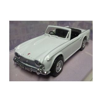 Triumph TR4A - IRS 1956 valkoinen