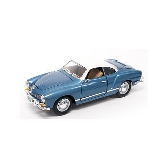 Volkswagen Karmann-Ghia, vm. 1966, sininen